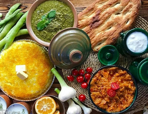 طرز پخت غذای گیلکی با برنج رُک